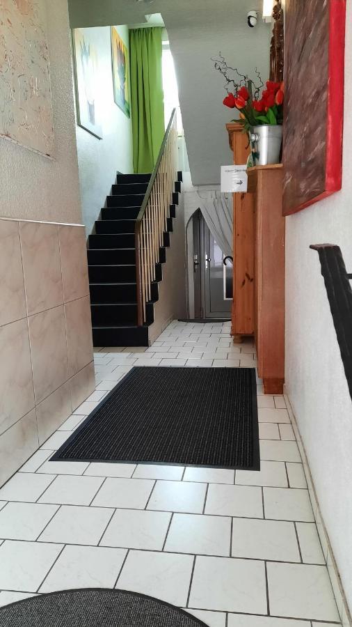 Hotel Merlin Garni Кёльн Экстерьер фото